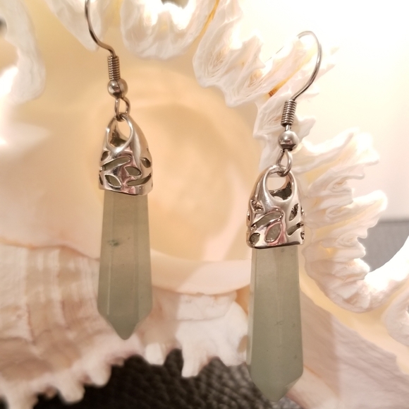 NWT - Natural Jade Earrings - Picture 4 of 6
